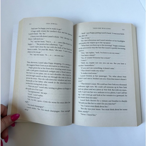 Then She Was Gone by Lisa Jewell 🤍📚 - Picture 4 of 4